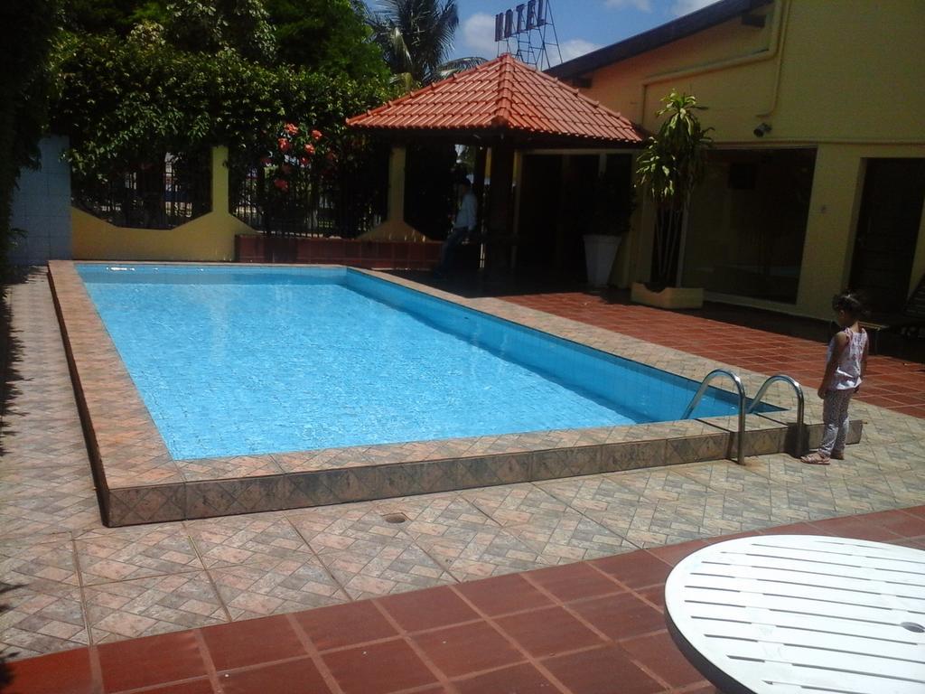 Hotel Paris Campo Grande  Zewnętrze zdjęcie